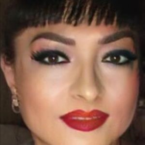 Meet your Posher, Sonia